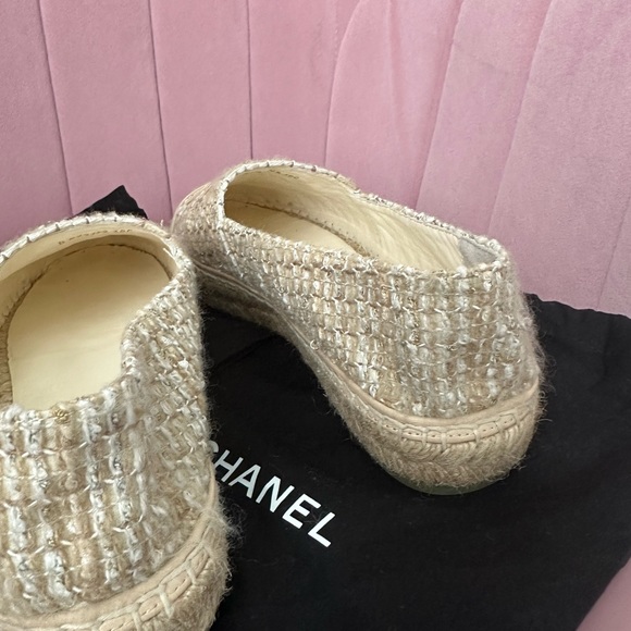 Chanel 21S Tweed Ivory/Beige Espadrilles - Picture 2 of 6